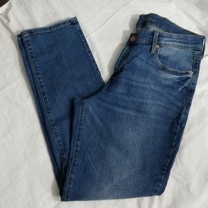 Old Navy Mid Rise Jeans Straight Leg Blue Medium Wash Size 12